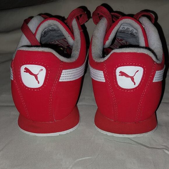 Childs Puma Roma Red sneakers Size 6.5 - Picture 3 of 5